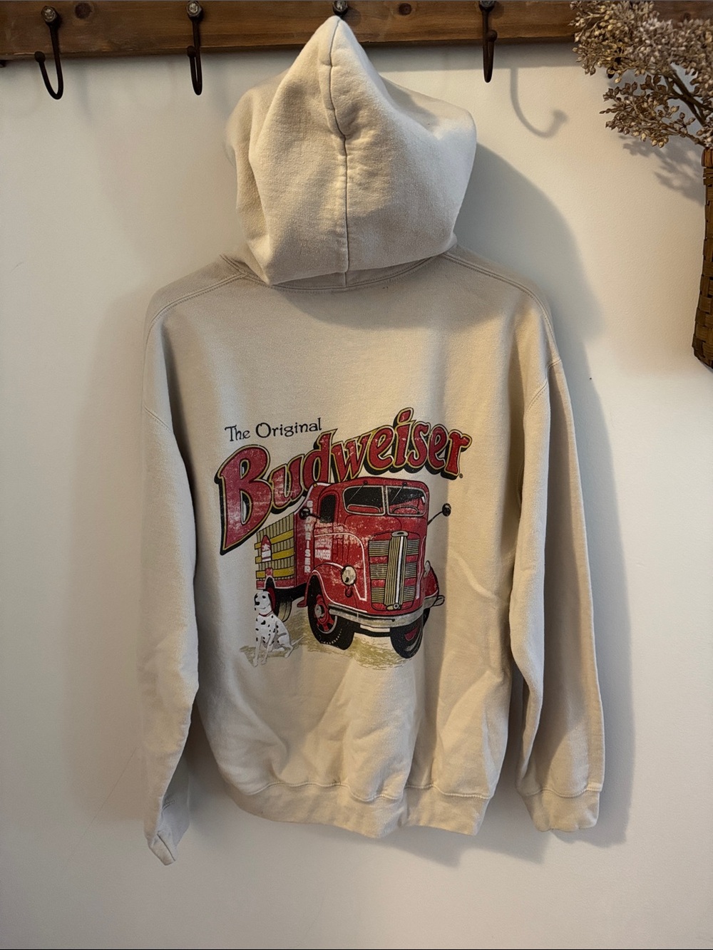 vintage Budweiser Cream Hoodie with Red Truck Graphic